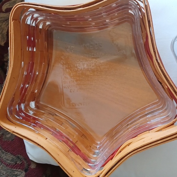 Vintage Longaberger Star Basket with Red Accents, two inserts, 2001 - Picture 3 of 6